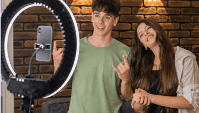 Antes de subir la imagen, por favor comparte el URL de la misma para que pueda generar la descripción SEO adecuada.