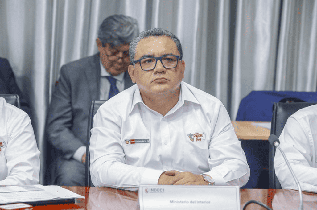 Regidor del Ministerio del Interior participando en una reunión oficial en Loreto Noticias.