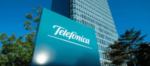 Telefonica logo en edificio corporativo en Loreto Noticias, noticia destacada de noticias locales y de tecnología en Loreto.