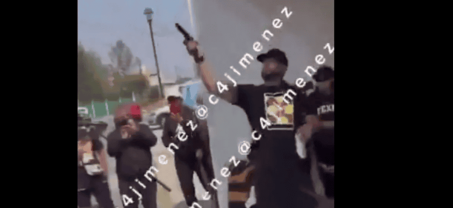 Dinámica policial en Loreto, enfrentamiento en la calle, imágenes de violencia en Loreto Noticias, Perú.