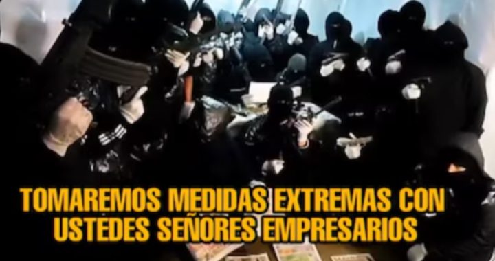 Seguridad y vigilancia en operaciones policiales contra delitos organizados en Loreto, Perú, con fuerzas especiales reforzadas para garantizar medidas extremas y protección a la comunidad.