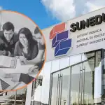 Innovadores estudiantes universitarios en discusión en un campus de educación superior en Loreto.